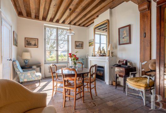 character properties France center val de loire   - 7