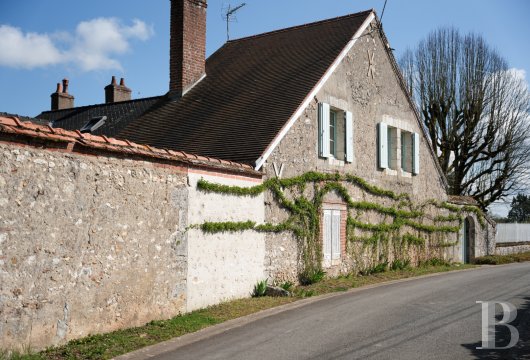 character properties France center val de loire   - 15