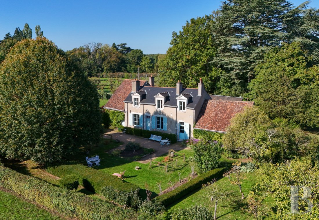 character properties France center val de loire   - 1