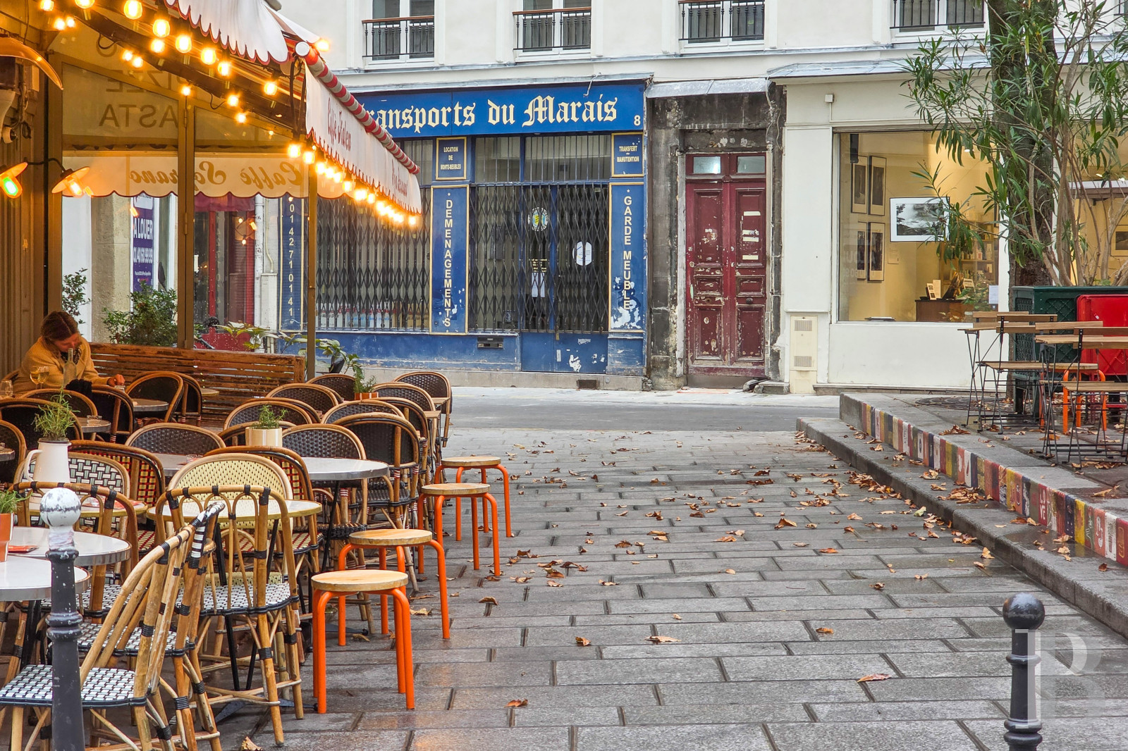À Paris, au cœur du Marais, deux vastes chambres d’hôtes dans un immeuble du 17e siècle - photo  n°15