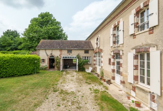 vieilles maisons francaises bourgogne   - 2