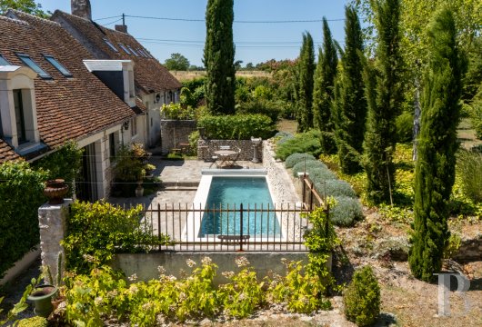 center-val-de-loire - An old, renovated house with a gîte and landscaped garden, nestled just outside a village near France’s Sologne province and River Cher valley