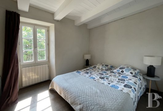 character properties France brittany   - 8