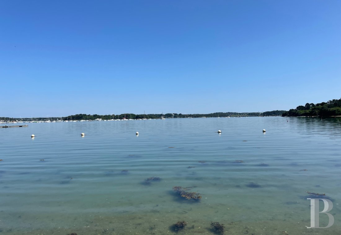 character properties France brittany   - 13