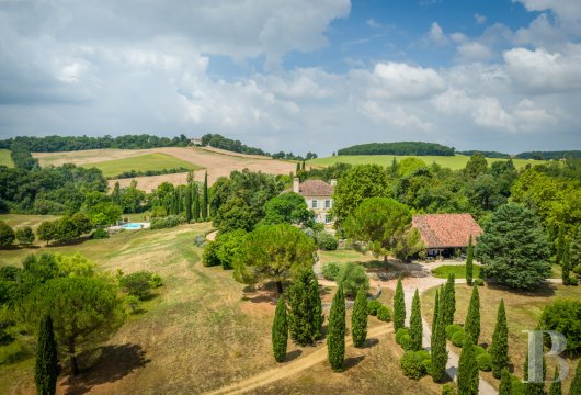 character properties France midi pyrenees   - 5