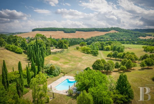 character properties France midi pyrenees   - 24