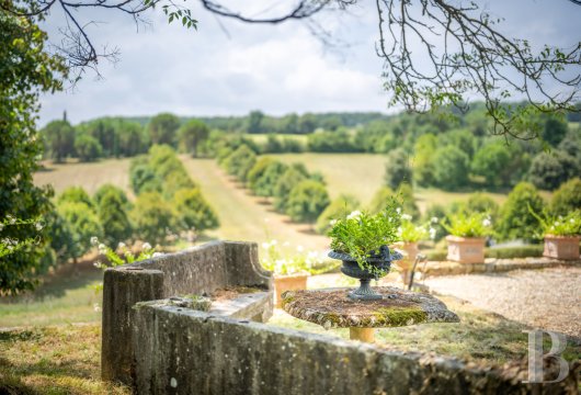 character properties France midi pyrenees   - 21