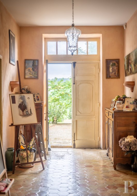 character properties France midi pyrenees   - 5