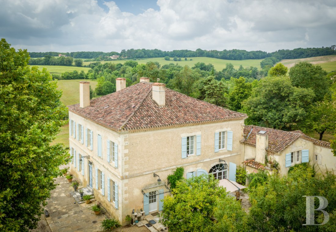 character properties France midi pyrenees   - 1