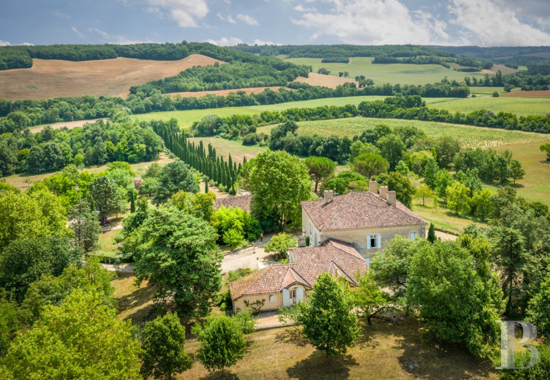 character properties France midi pyrenees   - 2