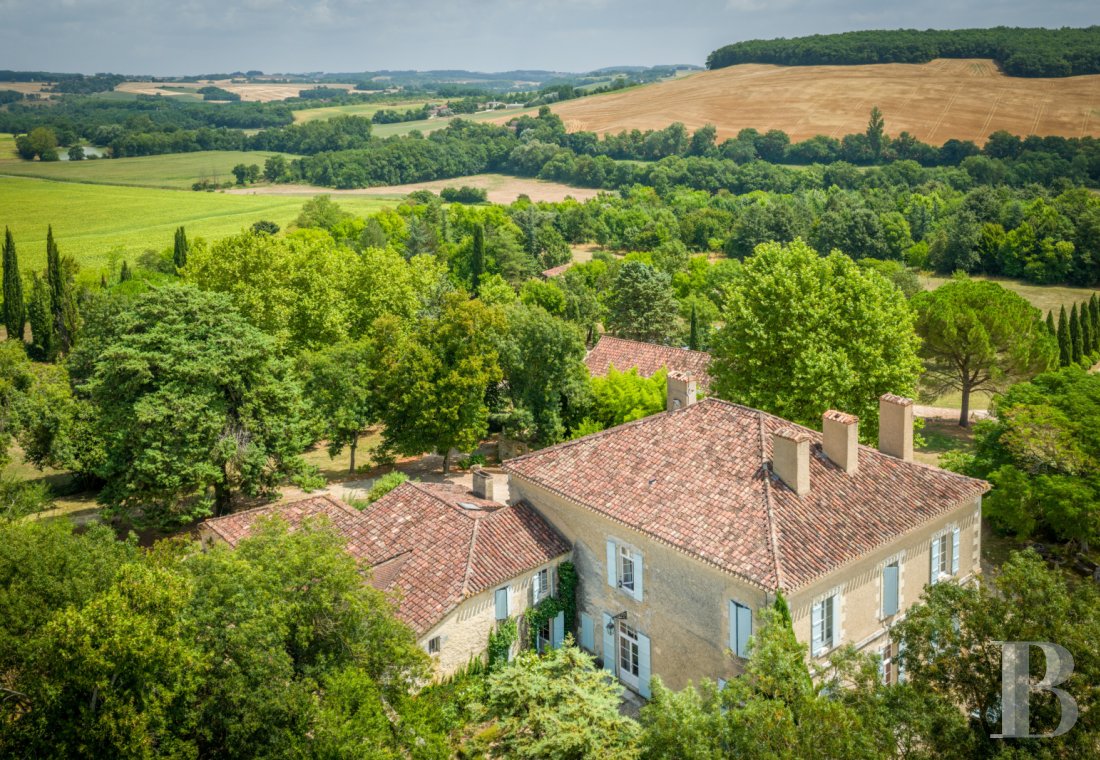 character properties France midi pyrenees   - 3