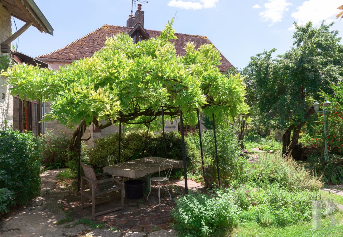 vieilles maisons francaises bourgogne   - 13