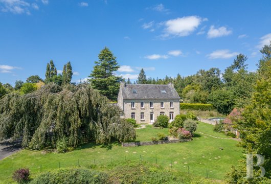 lower-normandy - A 19th-century house with an outbuilding, a gîte, a pond and a garden covering almost 5,000m², tucked away 10 minutes from a town on Normandy’s Cotentin peninsula