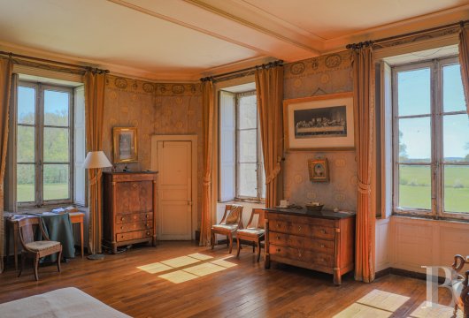 chateaux for sale France pays de loire   - 14