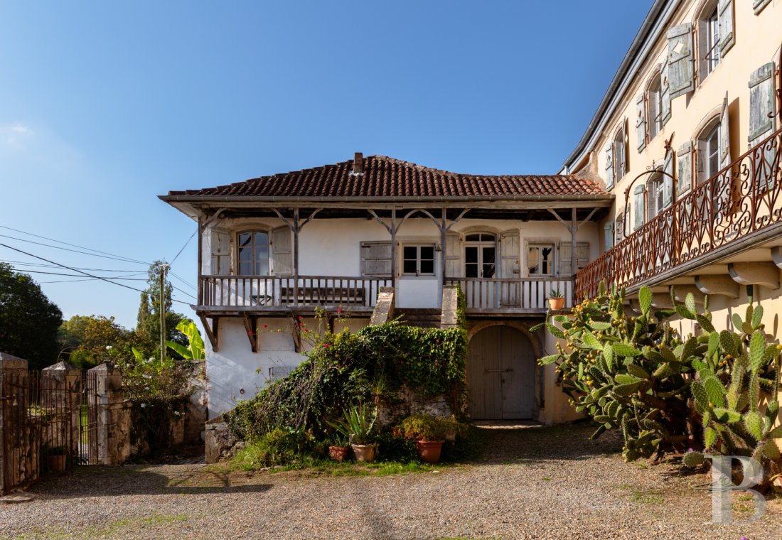 An 18th-century ship owner’s estate on the banks of a river in the Basque Country, in Pyrénées-Atlantiques   - photo  n°4