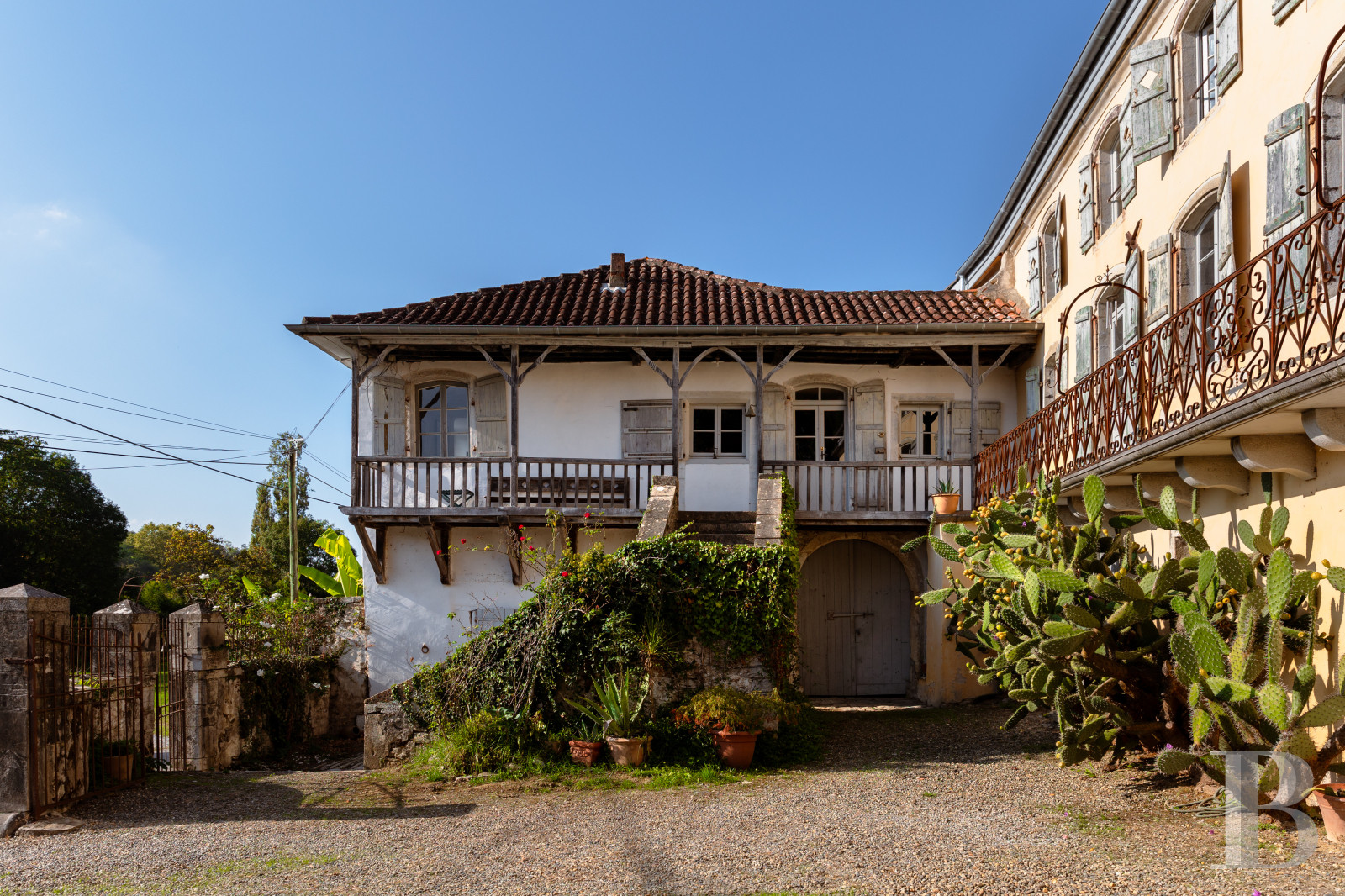 An 18th-century ship owner’s estate on the banks of a river in the Basque Country, in Pyrénées-Atlantiques   - photo  n°4