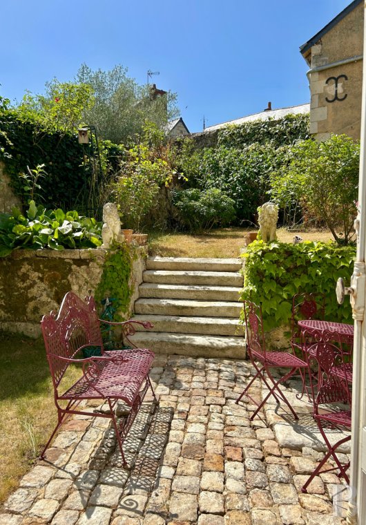 mansion houses for sale France pays de loire   - 13