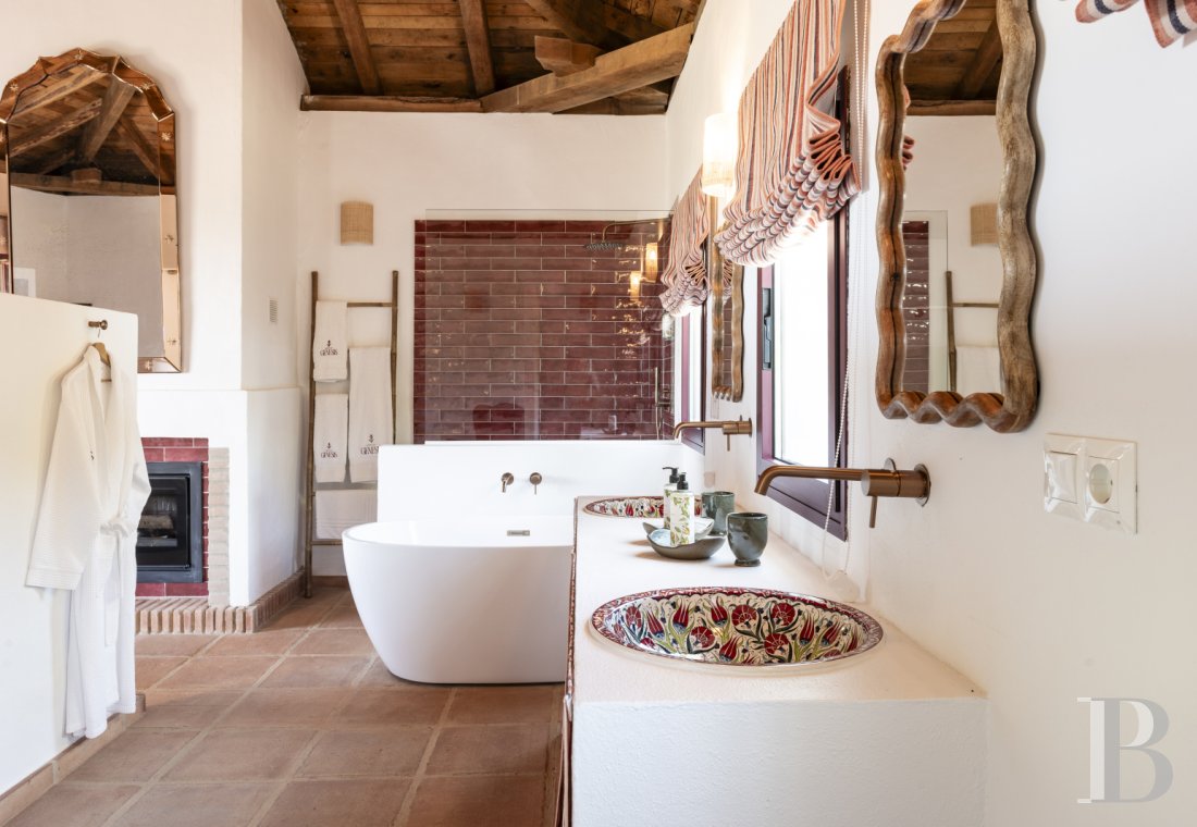 Au sud de l’Espagne, dans les montagnes de la Serrania de Ronda, une ancienne ferme andalouse transformée en hôtel-boutique - photo  n°23