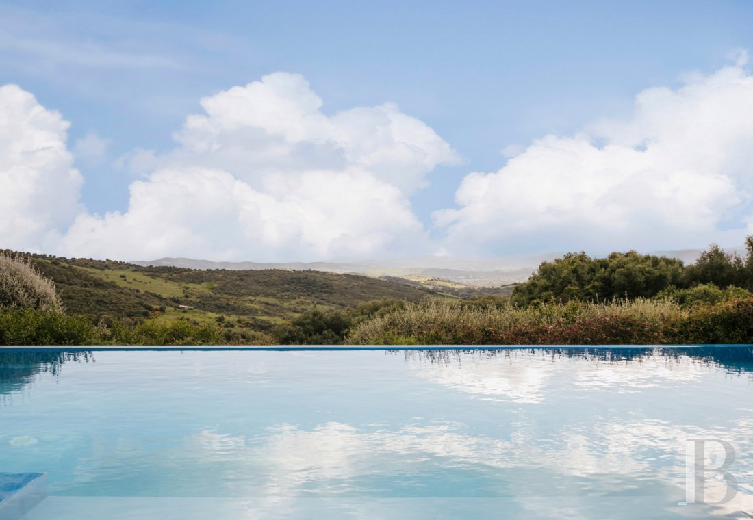 Au sud de l’Espagne, dans les montagnes de la Serrania de Ronda, une ancienne ferme andalouse transformée en hôtel-boutique - photo  n°5