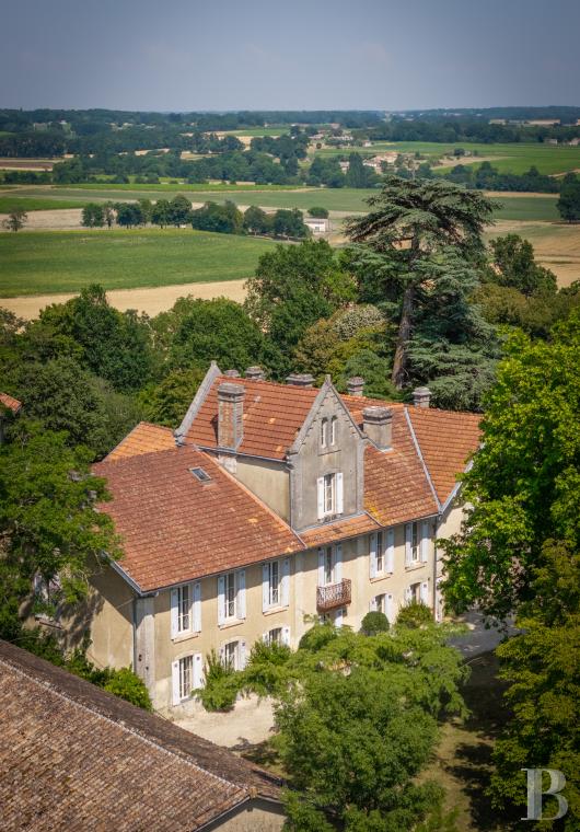 En Charente-Maritime, une demeure du 19e siècle d’inspiration arcachonnaise et son grand parc arboré - photo  n°31
