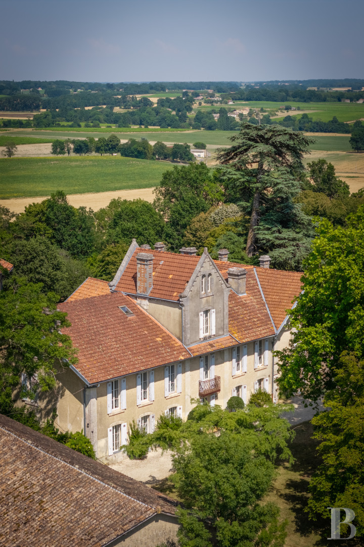 En Charente-Maritime, une demeure du 19e siècle d’inspiration arcachonnaise et son grand parc arboré - photo  n°31
