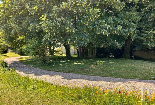 biens en ville bourgogne   - 18