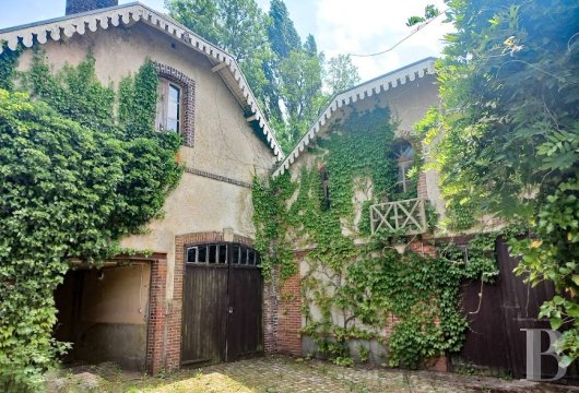 character properties France center val de loire   - 11