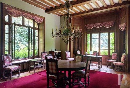 character properties France center val de loire   - 9