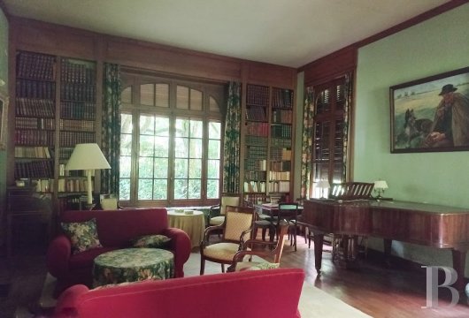 character properties France center val de loire   - 7