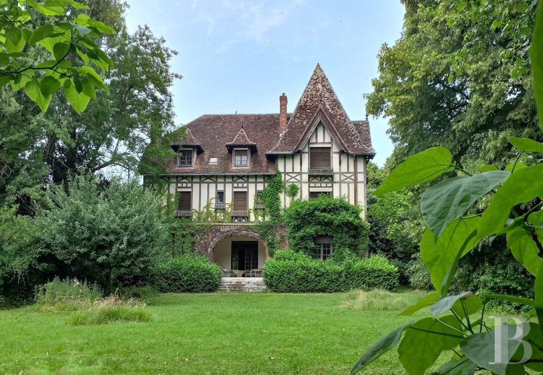 character properties France center val de loire   - 1