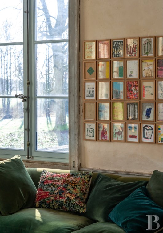 En Côte-d’Or, à l’est de Châtillon-sur-Seine, les dépendances d’un ancien château autour d’une vaste cour - photo  n°4