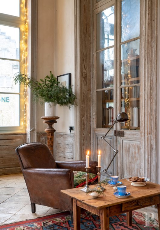 En Côte-d’Or, à l’est de Châtillon-sur-Seine, les dépendances d’un ancien château autour d’une vaste cour - photo  n°15