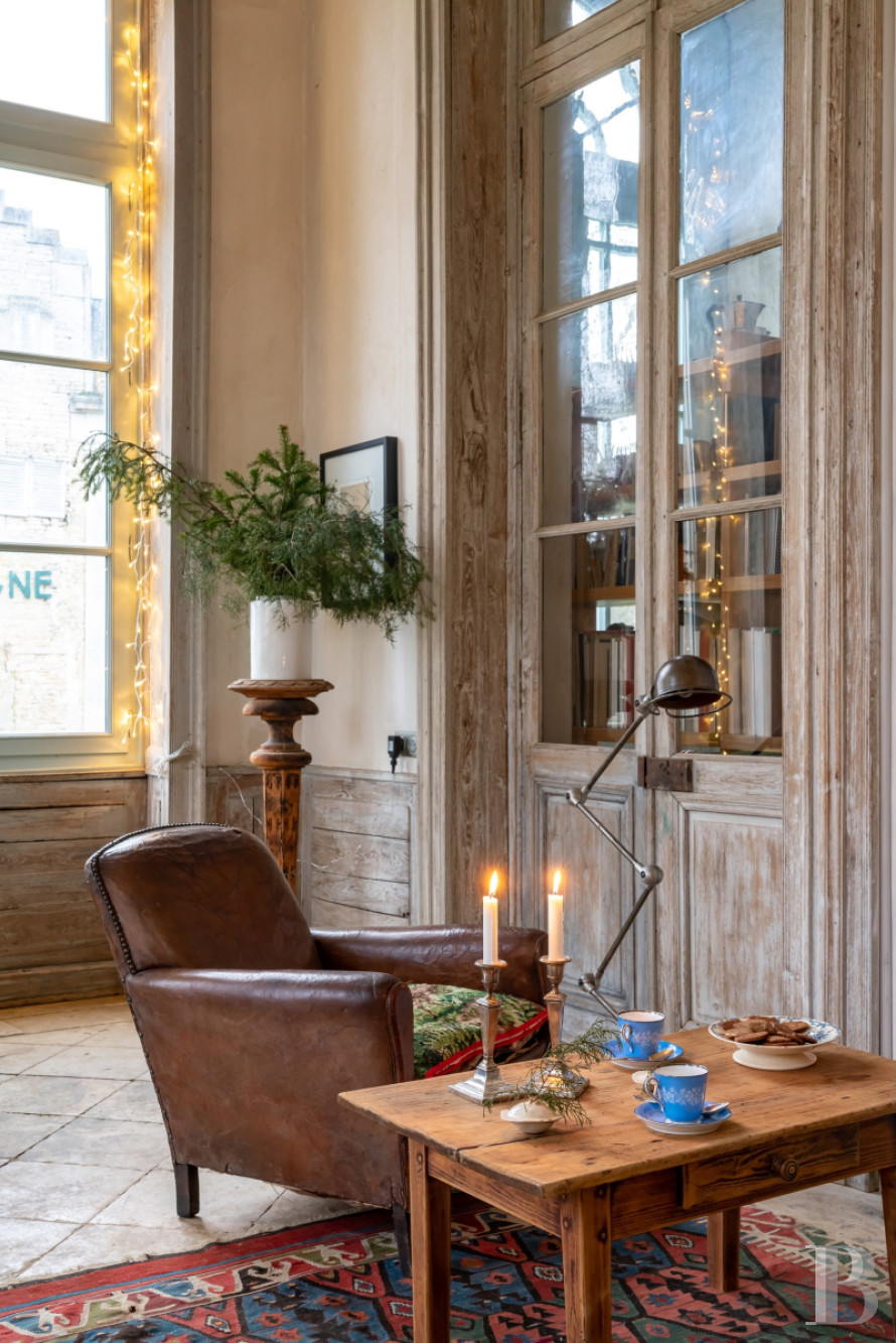 En Côte-d’Or, à l’est de Châtillon-sur-Seine, les dépendances d’un ancien château autour d’une vaste cour - photo  n°15