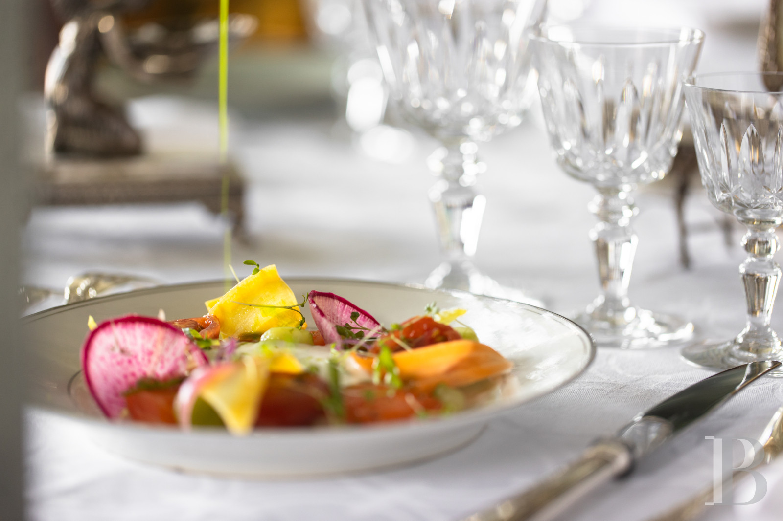 Dans le canton de Vaud, non loin des rives du lac de Neuchâtel, un château des 17e et 18e siècles rénové dans son état d’origine - photo  n°17