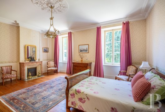 character properties France midi pyrenees   - 17