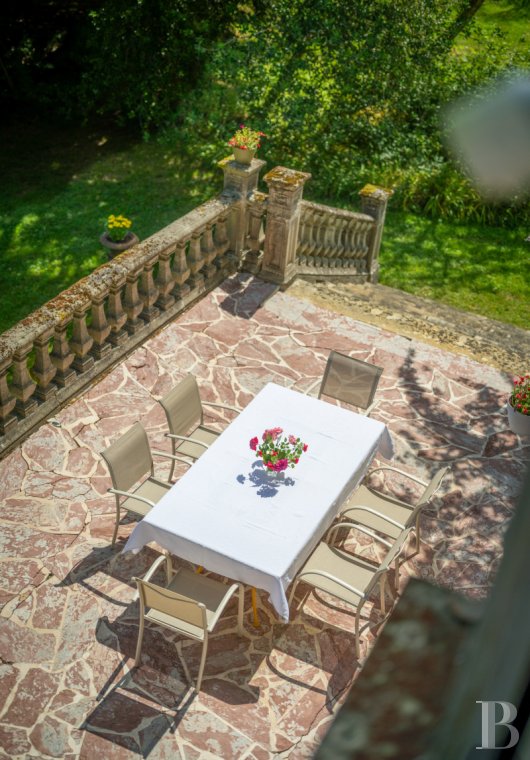 character properties France midi pyrenees   - 5