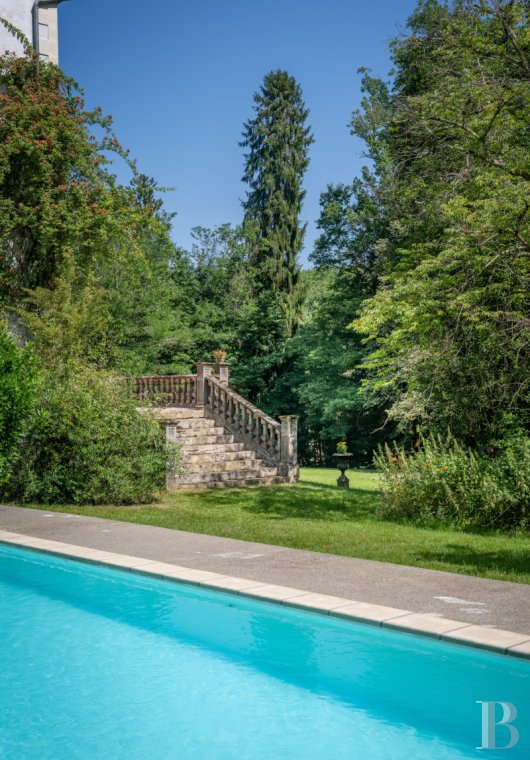 character properties France midi pyrenees   - 20