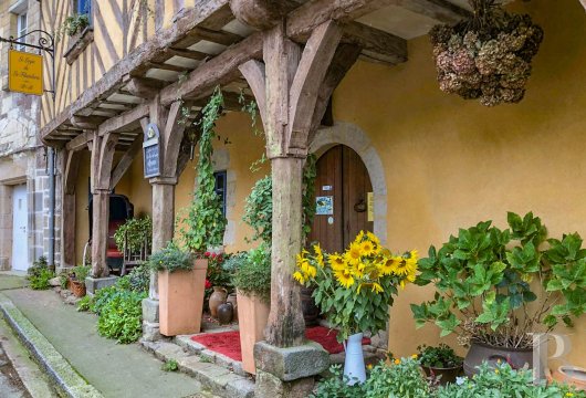 character properties France brittany   - 2