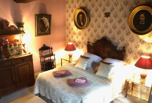 character properties France brittany   - 15