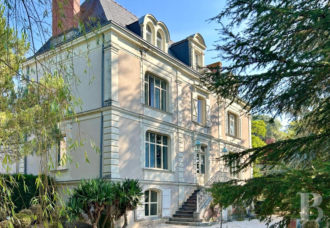 residences and character houses france pays de loire   - 1