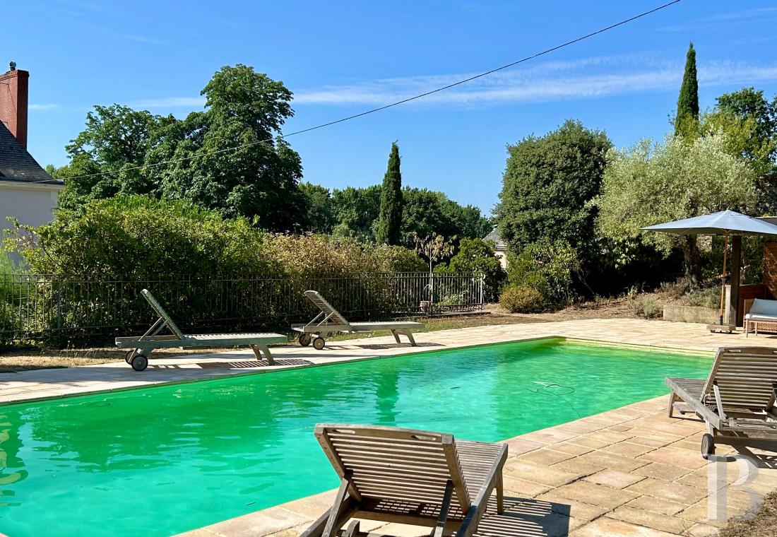 residences and character houses france pays de loire   - 15