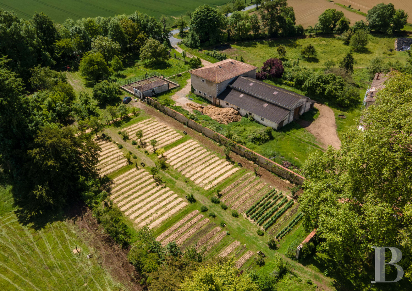 Dans les Deux-Sèvres, au cœur du Poitou, un vaste domaine dédié au maraîchage, à l’artisanat et à la villégiature dans un esprit participatif - photo  n°2