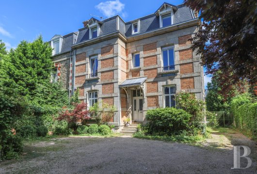 brittany - A 19th-century bourgeois home with a vast, tree-dotted garden with flowers, 

 nestled in the town of Guingamp, Brittany, just a stone’s throw from its historical town centre