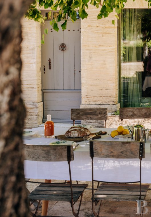 A Provencal farmhouse renovated in keeping with the traditional way of life, not far from Carpentras, in the Vaucluse - photo  n°39