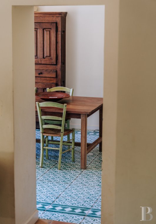 A Provencal farmhouse renovated in keeping with the traditional way of life, not far from Carpentras, in the Vaucluse - photo  n°15