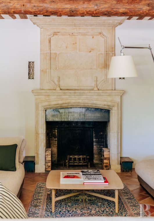 A Provencal farmhouse renovated in keeping with the traditional way of life, not far from Carpentras, in the Vaucluse - photo  n°11