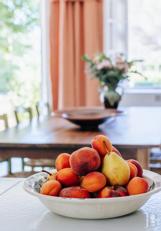 A Provencal farmhouse renovated in keeping with the traditional way of life, not far from Carpentras, in the Vaucluse - photo  n°16