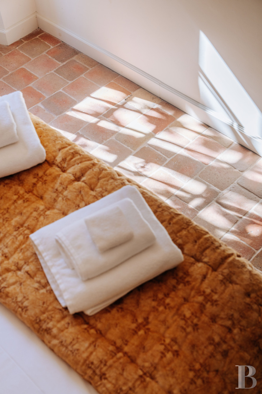 A Provencal farmhouse renovated in keeping with the traditional way of life, not far from Carpentras, in the Vaucluse - photo  n°29