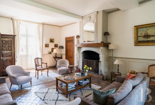 character properties France center val de loire   - 3