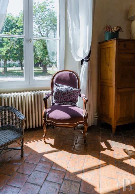 character properties France center val de loire   - 4